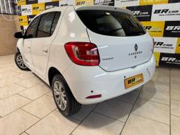 RENAULT - SANDERO 1.6 EXPRESSION 8V FLEX 4P MANUAL - 2014/2015 - BRANCA - R$ 43.900,00