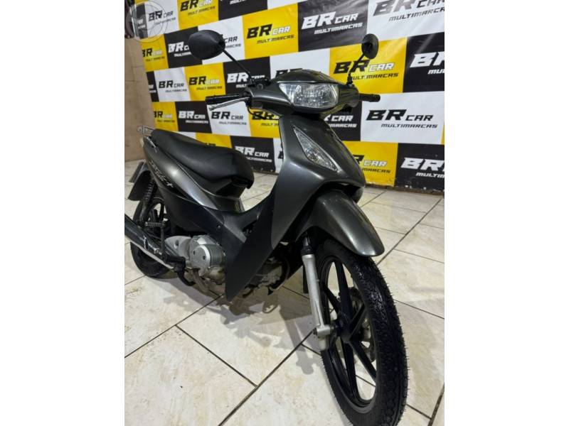 HONDA - BIZ 125 - 2008/2008 - CINZA - R$ 8.900,00