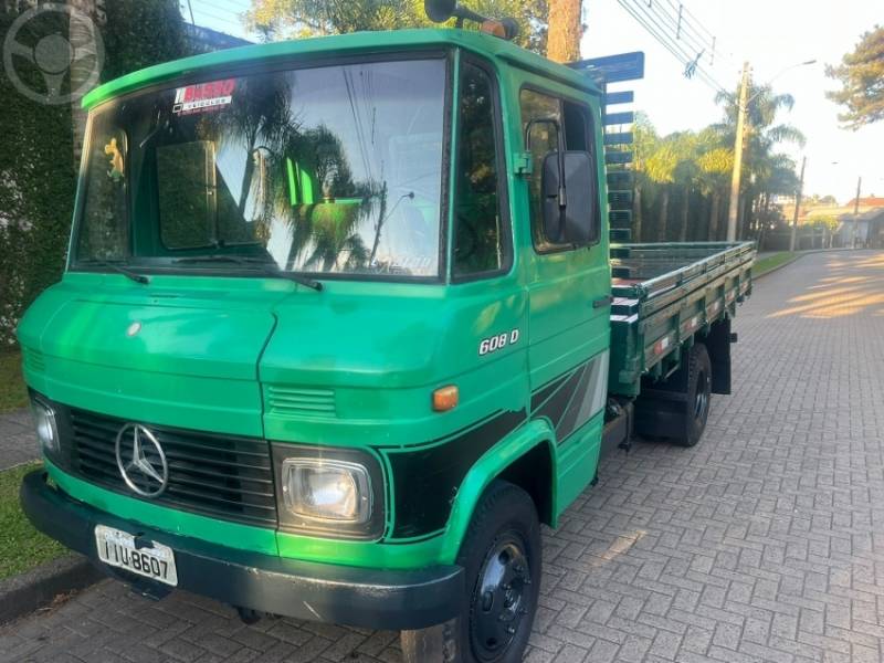 MERCEDES-BENZ - 220 - 1983/1983 - VERDE - R$ 58.000,00