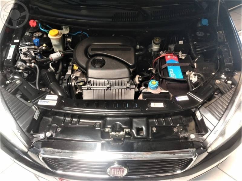 FIAT - GRAND SIENA 1.4 MPI ATTRACTIVE 8V FLEX 4P MANUAL - 2017/2018 - PRETA - R$ 48.900,00