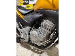 HONDA - CB 300R ABS - 2009/2010 - AMARELA - R$ 11.900,00