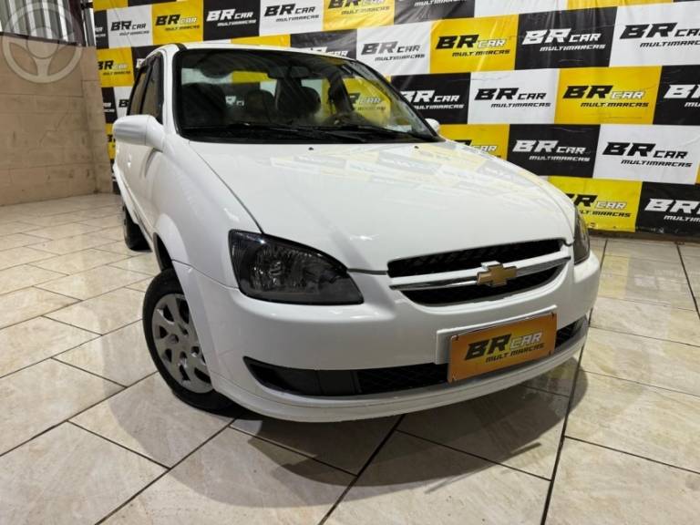 CHEVROLET - CLASSIC 1.0 MPFI LS 8V FLEX 4P MANUAL - 2015/2015 - BRANCA - R$ 30.900,00