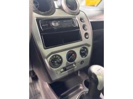 FORD - FIESTA 1.6 MPI CLASS HATCH 8V FLEX 4P MANUAL - 2013/2013 - PRATA - R$ 32.900,00