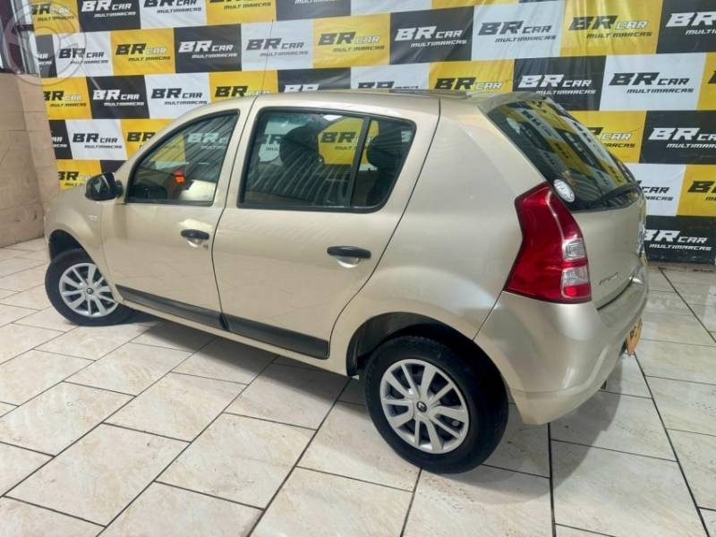 RENAULT - SANDERO 1.0 EXPRESSION 16V FLEX 4P MANUAL - 2011/2012 - BEGE - R$ 28.900,00