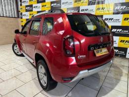 RENAULT - DUSTER 1.6 DYNAMIQUE 4X2 16V FLEX 4P MANUAL - 2016/2017 - VERMELHA - R$ 65.900,00