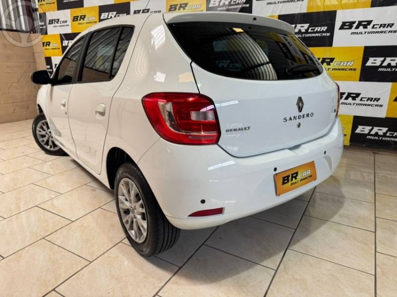 RENAULT - SANDERO 1.6 EXPRESSION 8V FLEX 4P MANUAL - 2014/2015 - BRANCA - R$ 47.900,00