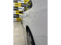 CHEVROLET - COBALT 1.4 MPFI LT 8V FLEX 4P MANUAL - 2013/2013 - BRANCA - R$ 39.900,00