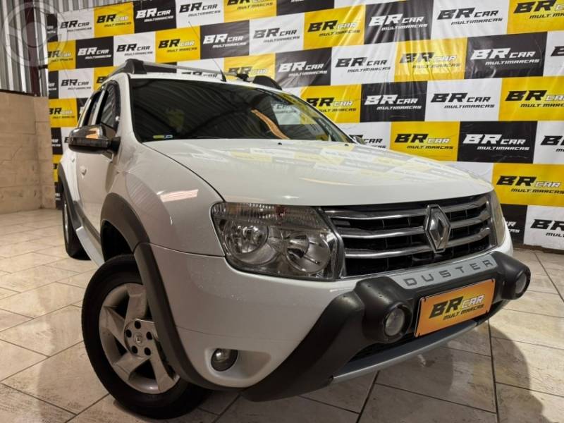 RENAULT - DUSTER 1.6 DYNAMIQUE 4X2 16V FLEX 4P MANUAL - 2012/2013 - BRANCA - R$ 47.900,00