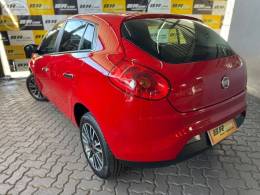 FIAT - BRAVO 1.8 ESSENCE 16V FLEX 4P MANUAL - 2014/2014 - VERMELHA - R$ 38.900,00