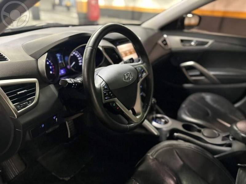 HYUNDAI - VELOSTER 1.6 16V 3P AUTOMÁTICO - 2012/2013 - PRETA - R$ 63.900,00