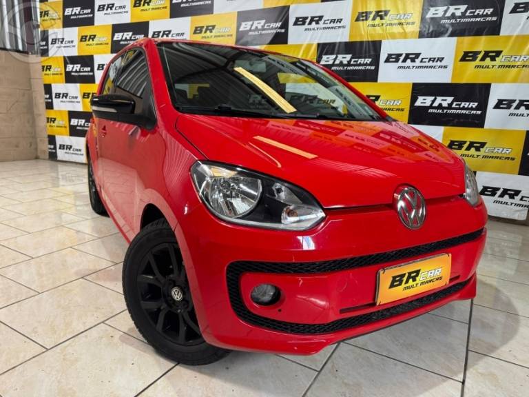 VOLKSWAGEN - UP 1.0 MPI HIGH UP 12V FLEX 4P MANUAL - 2014/2015 - VERMELHA - R$ 42.900,00