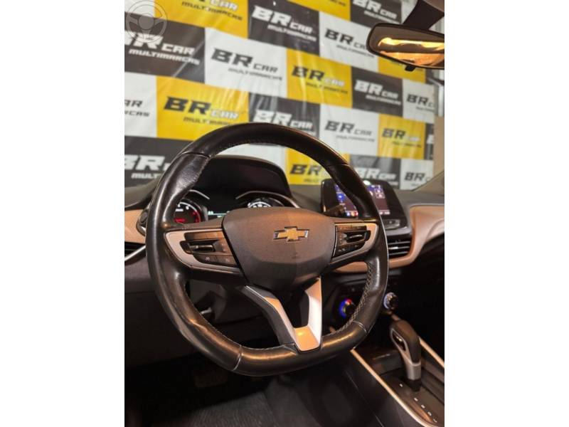 CHEVROLET - ONIX 1.0PREMIER PLUS 12V TURBO FLEX 4P AUTOMÁTICO - 2019/2020 - PRATA - R$ 81.900,00