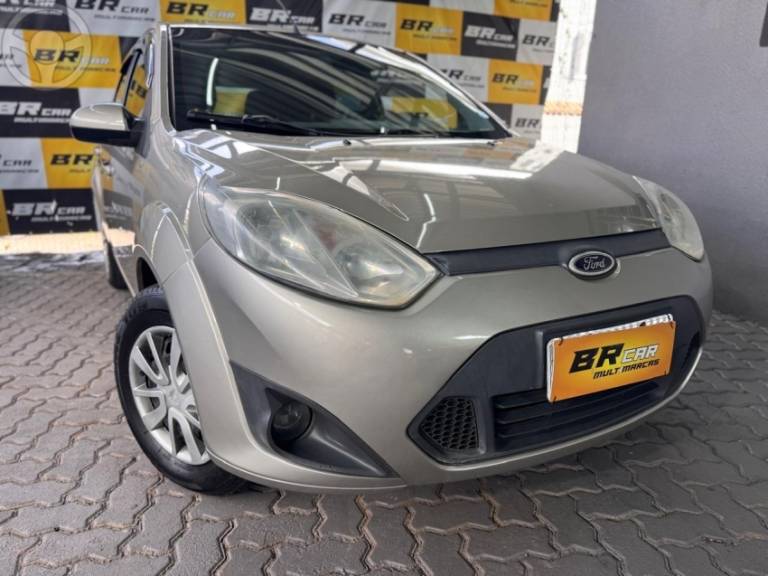 FORD - FIESTA 1.6 MPI CLASS HATCH 8V FLEX 4P MANUAL - 2013/2013 - PRATA - R$ 32.900,00