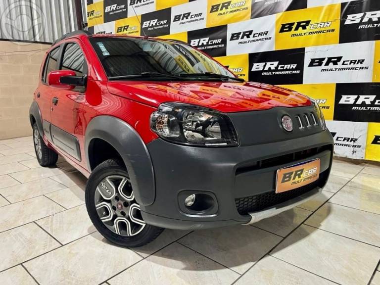 FIAT - UNO 1.4 WAY 8V FLEX 4P MANUAL - 2013/2014 - VERMELHA - R$ 35.900,00