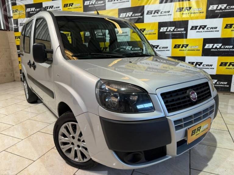 FIAT - DOBLÓ 1.8 MPI ESSENCE 16V FLEX 7P MANUAL - 2021/2021 - PRATA - R$ 79.900,00