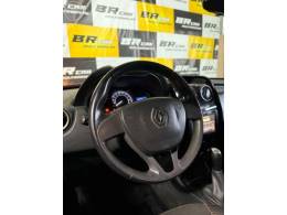 RENAULT - DUSTER 1.6 DYNAMIQUE 4X2 16V FLEX 4P MANUAL - 2016/2017 - VERMELHA - R$ 65.900,00