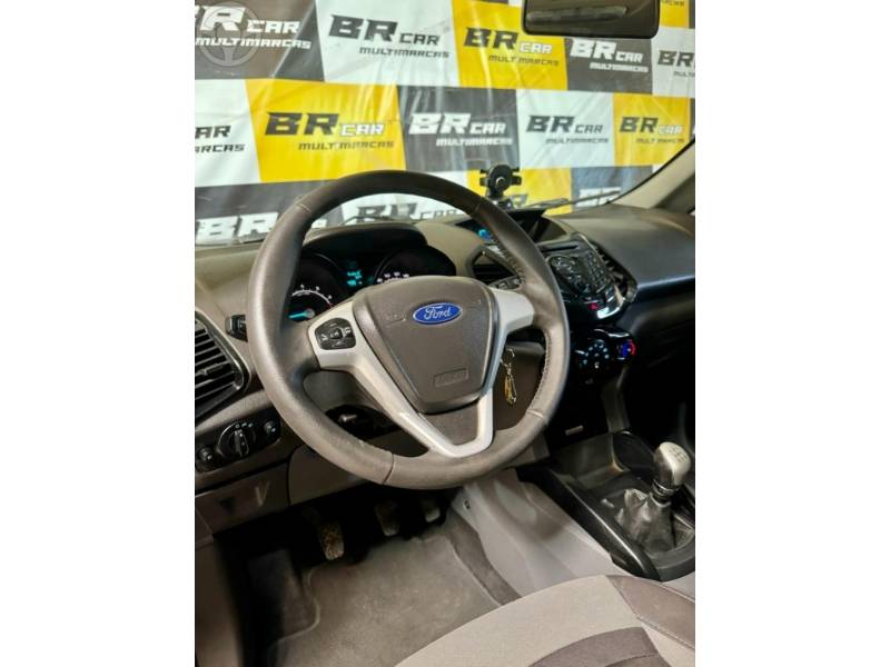 FORD - ECOSPORT 1.6 FREESTYLE 16V FLEX 4P MANUAL - 2014/2015 - VERMELHA - R$ 51.900,00