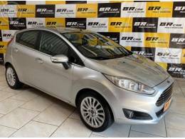 FORD - FIESTA 1.6 TITANIUM HATCH 16V FLEX 4P AUTOMÁTICO - 2014/2015 - PRATA - R$ 49.900,00