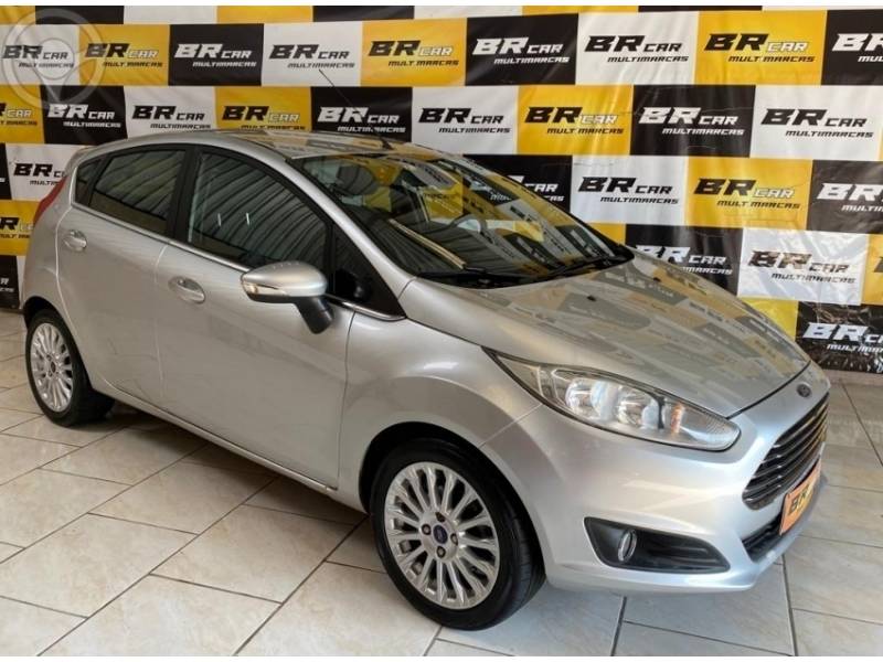 FORD - FIESTA 1.6 TITANIUM HATCH 16V FLEX 4P AUTOMÁTICO - 2014/2015 - PRATA - R$ 49.900,00