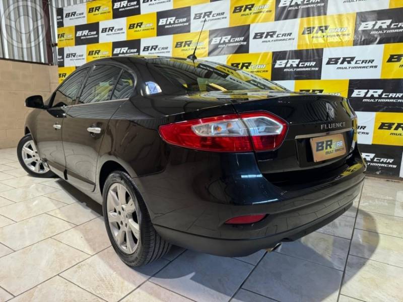 RENAULT - FLUENCE 2.0 PRIVILÉGE 16V FLEX 4P AUTOMÁTICO - 2011/2012 - PRETA - R$ 39.900,00