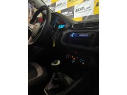 CHEVROLET - ONIX 1.0 MPFI LS 8V FLEX 4P MANUAL - 2014/2015 - VERMELHA - R$ 44.900,00