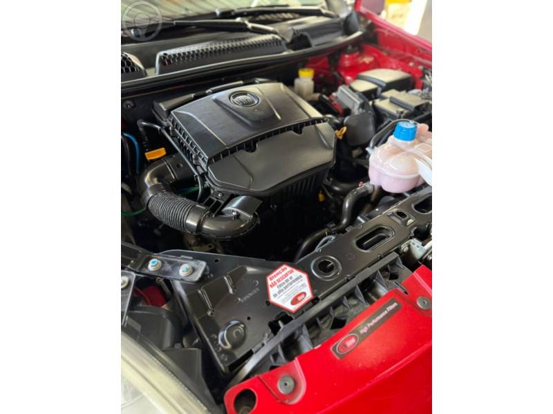 FIAT - BRAVO 1.8 ESSENCE 16V FLEX 4P MANUAL - 2014/2014 - VERMELHA - R$ 38.900,00