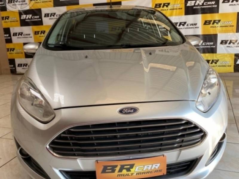 FORD - FIESTA 1.6 TITANIUM HATCH 16V FLEX 4P AUTOMÁTICO - 2014/2015 - PRATA - R$ 49.900,00