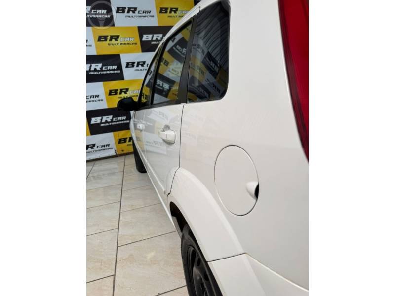 FORD - FIESTA 1.0 MPI CLASS HATCH 8V FLEX 4P MANUAL - 2008/2008 - BRANCA - Sob Consulta