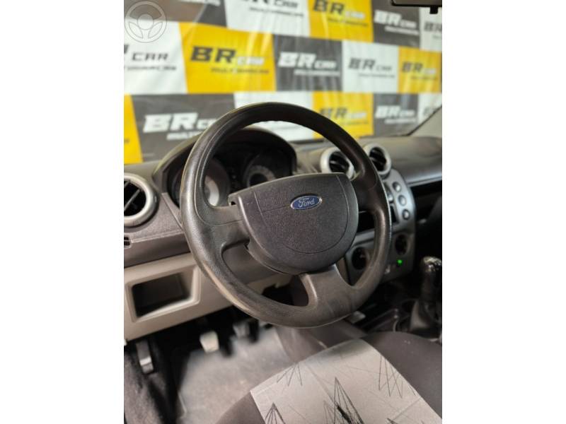 FORD - FIESTA 1.0 MPI CLASS HATCH 8V FLEX 4P MANUAL - 2008/2008 - BRANCA - Sob Consulta