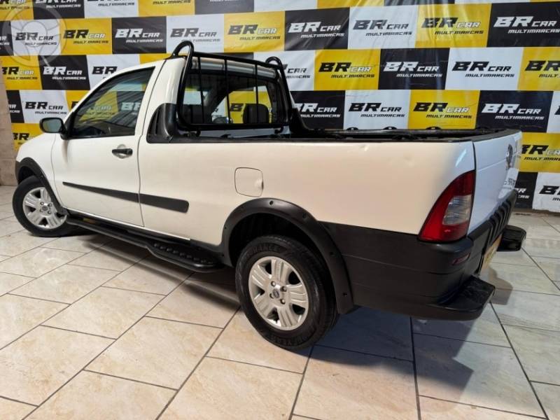 FIAT - STRADA 1.4 MPI FIRE CS 8V FLEX 2P MANUAL - 2007/2008 - BRANCA - R$ 32.900,00