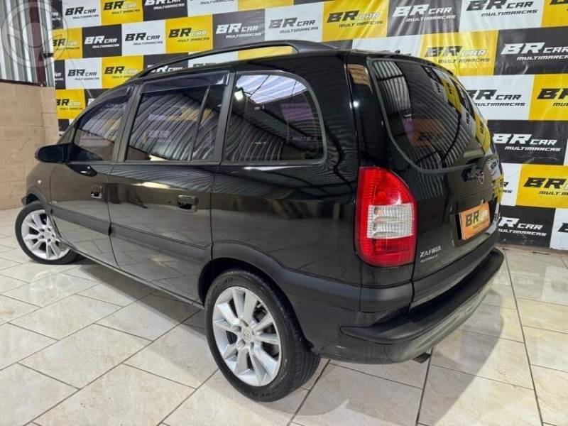 CHEVROLET - ZAFIRA 2.0 MPFI ELITE 16V 4P AUTOMÁTICO - 2004/2005 - PRETA - R$ 28.900,00