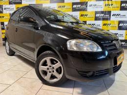 VOLKSWAGEN - FOX 1.0 MI 8V FLEX 4P MANUAL - 2009/2009 - PRETA - R$ 24.900,00